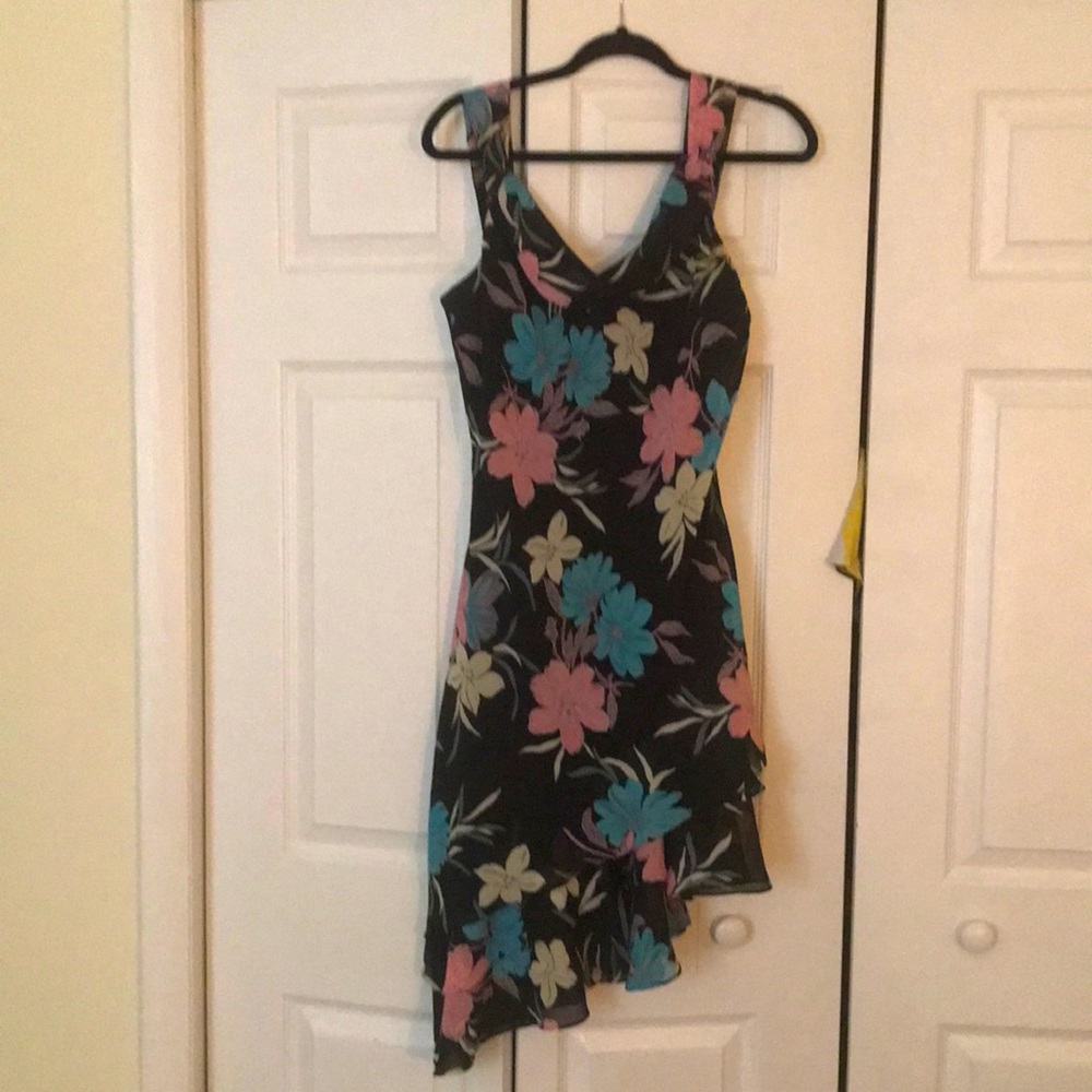 Knee-length dress